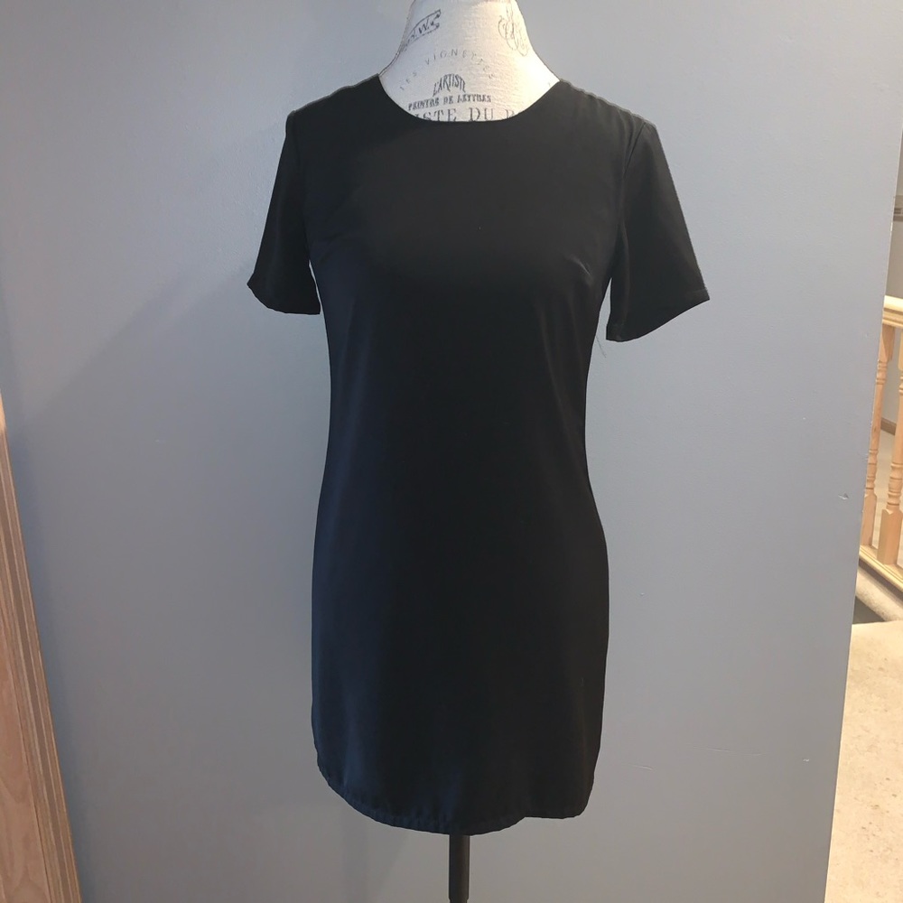 Black Kimchi Blue Shift Dress Size XS